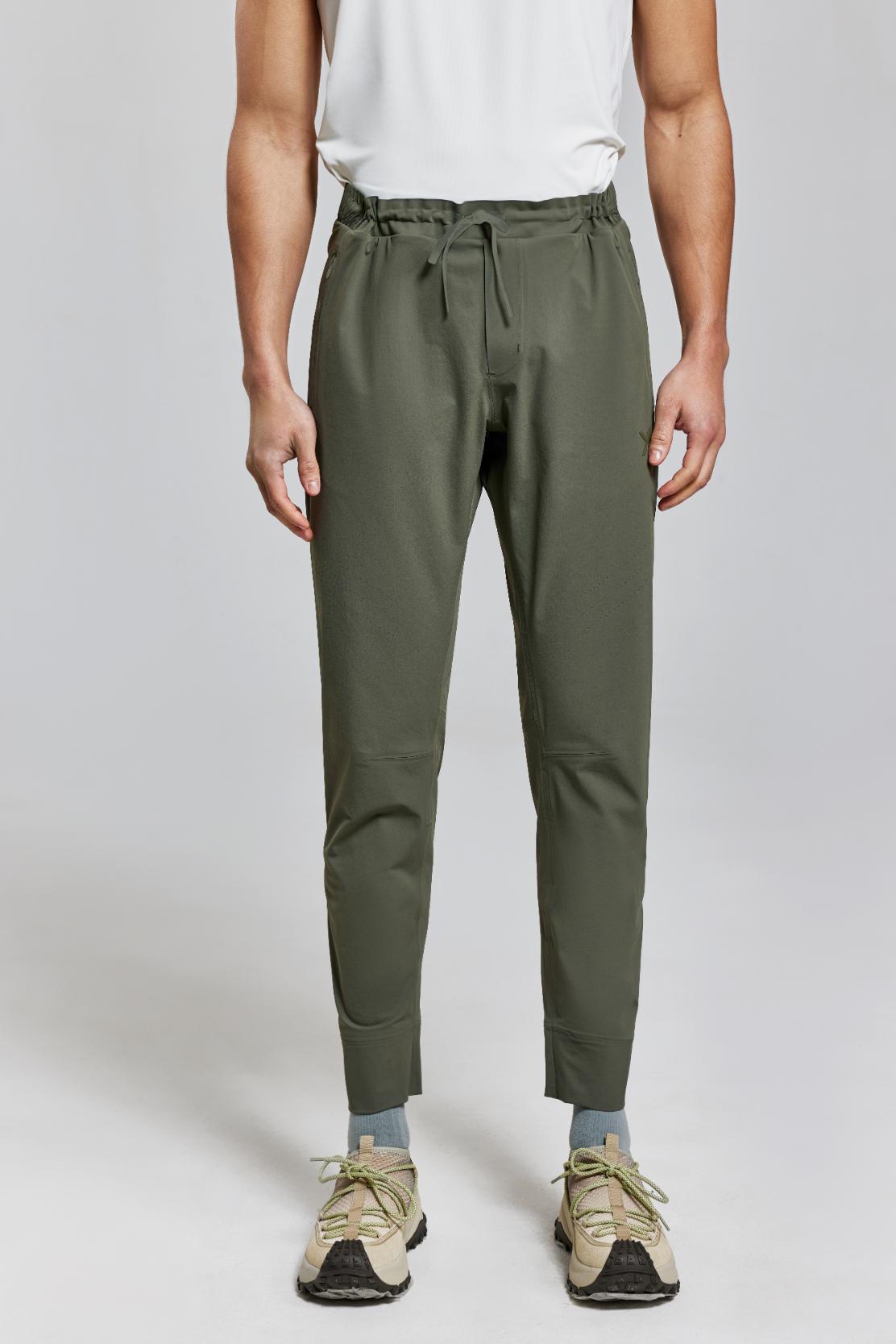 Day Off: Tapered Speed-Dry Pants